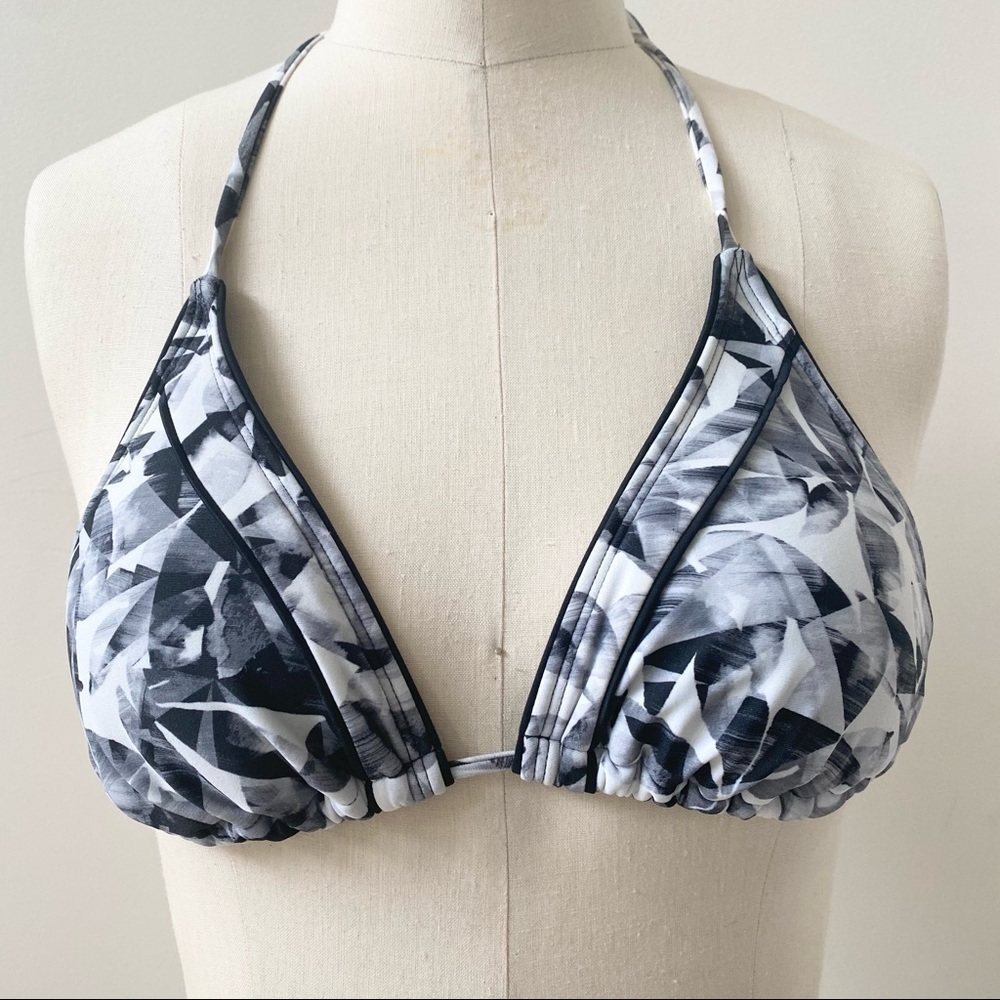 Athletea Belharra Triangle String Bikini Top Small